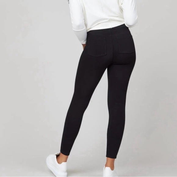 SPANX Black Colored Jegging Style Ankle Leggings SIZE M  #20018R - Picture 2 of 9